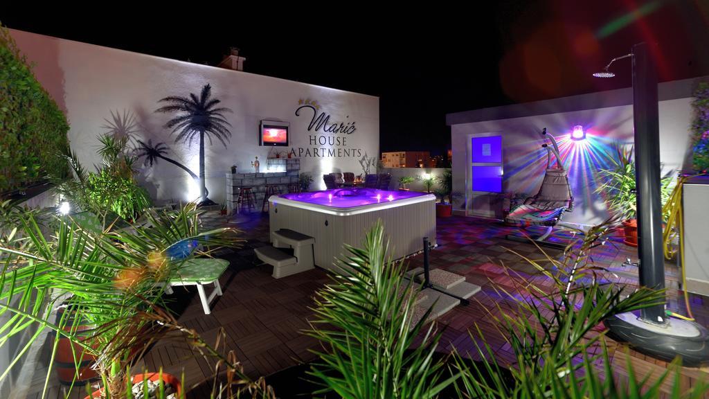 Apartment Penthouse Apartment Maric *